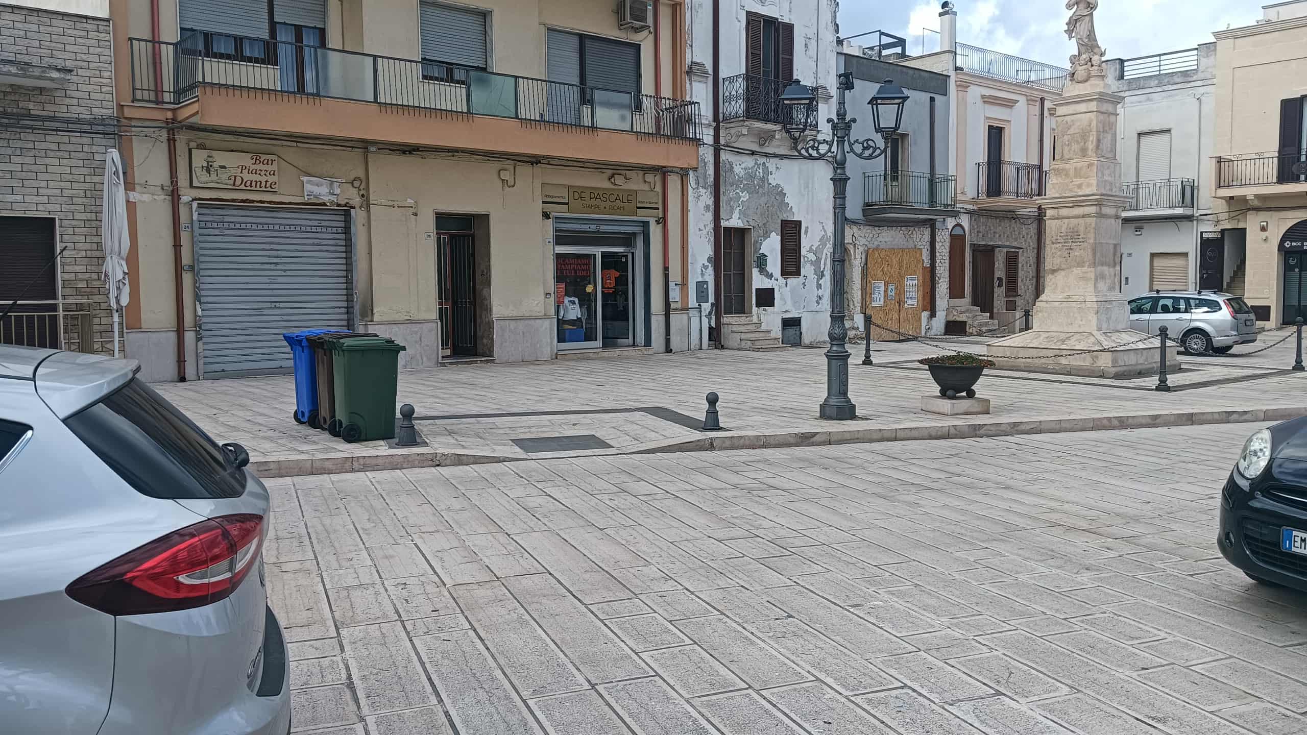 Negozio in Vendita a Carosino