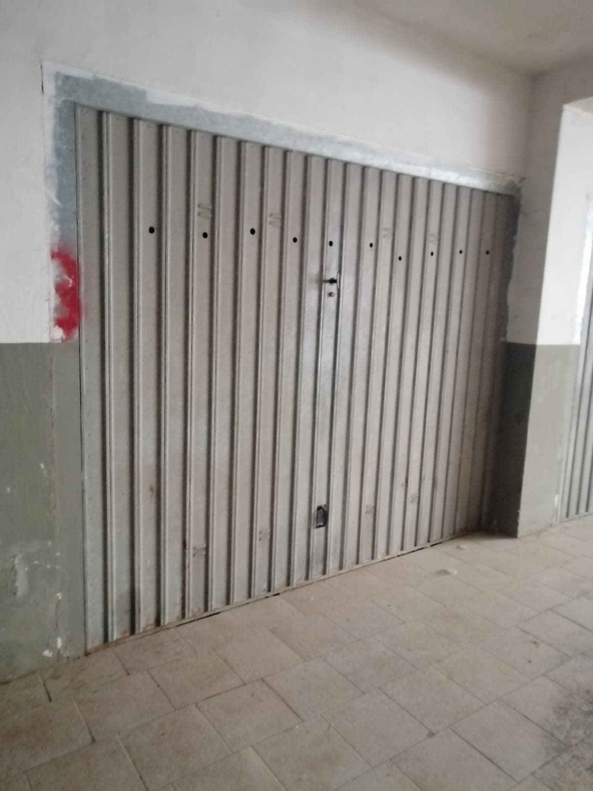 Spazioso Box Auto con Bagno a Carosino — foto 2