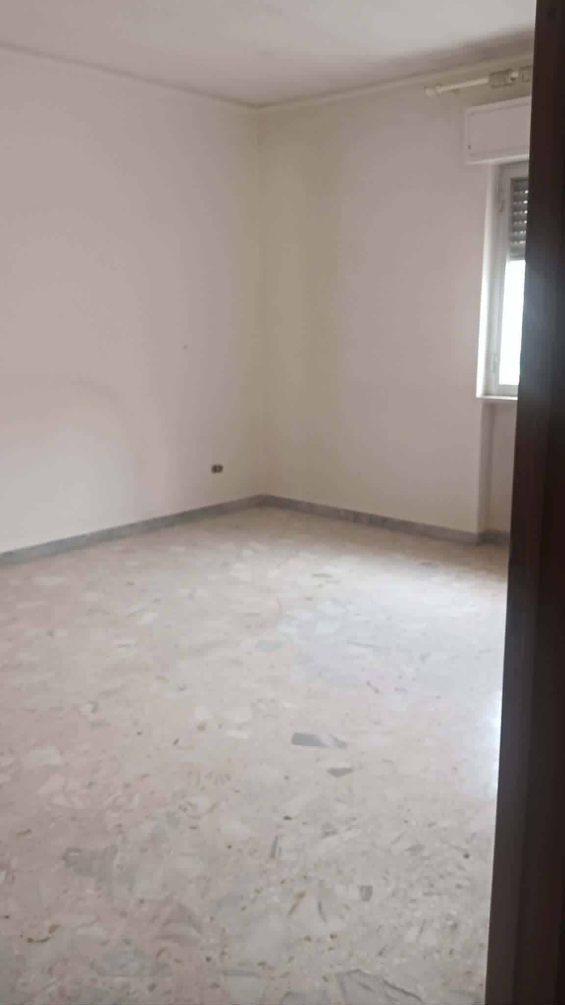 Ampio appartamento a San Giorgio Ionico — foto 5