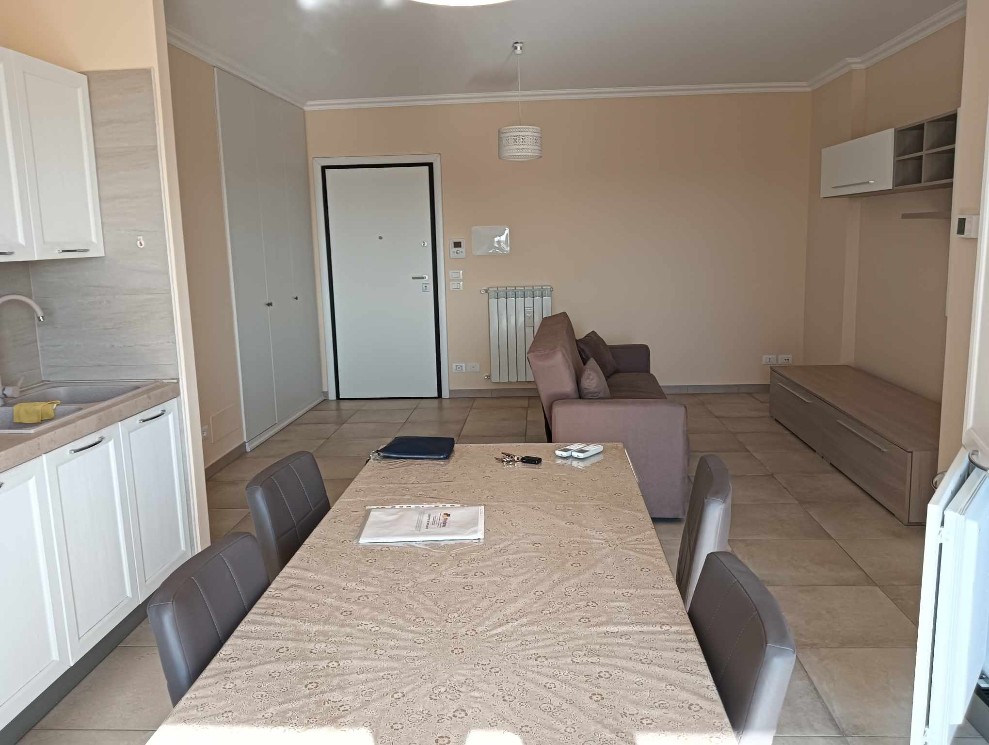 Accogliente bilocale in affitto a San Giorgio Ionico — foto 4