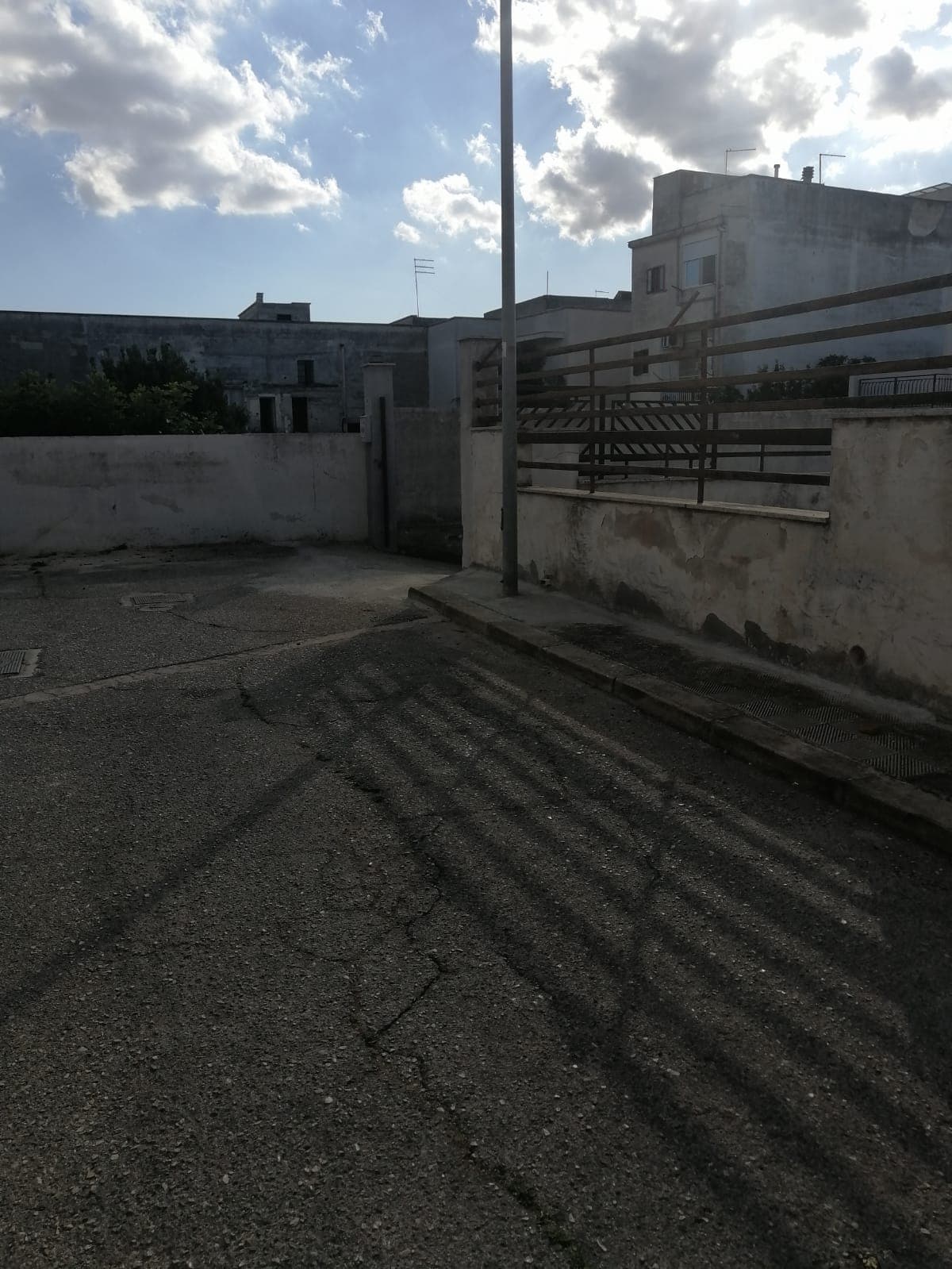 Box Auto Funzionale in Vendita a Carosino