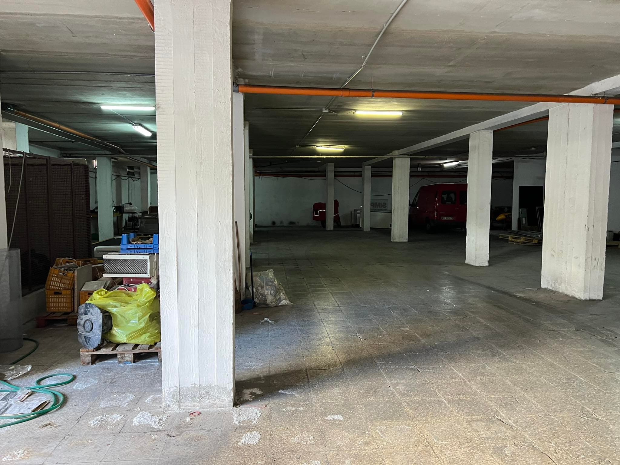 Ampio Garage in Affitto a San Giorgio Ionico — foto 2