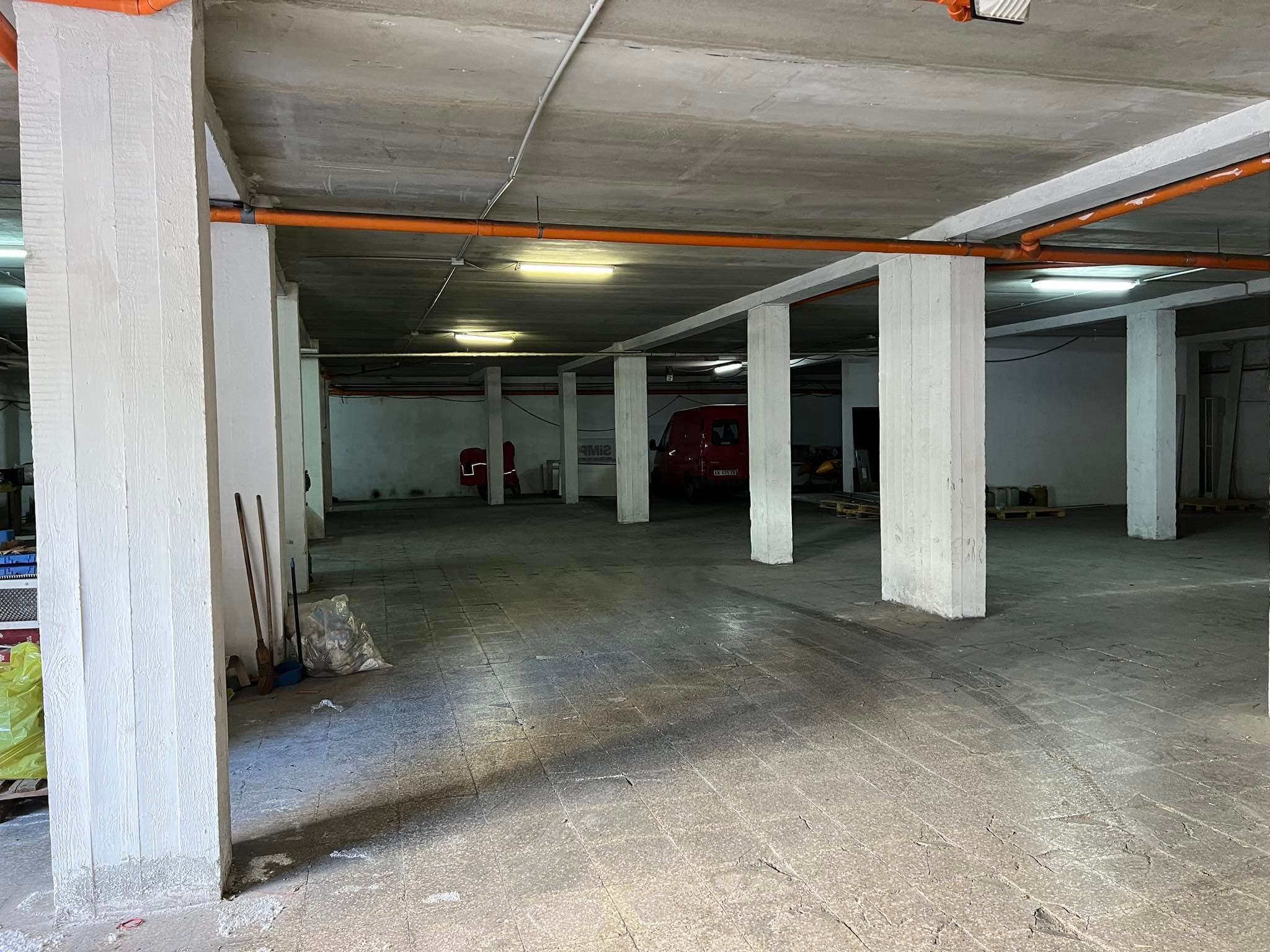Ampio Garage in Affitto a San Giorgio Ionico — foto 3