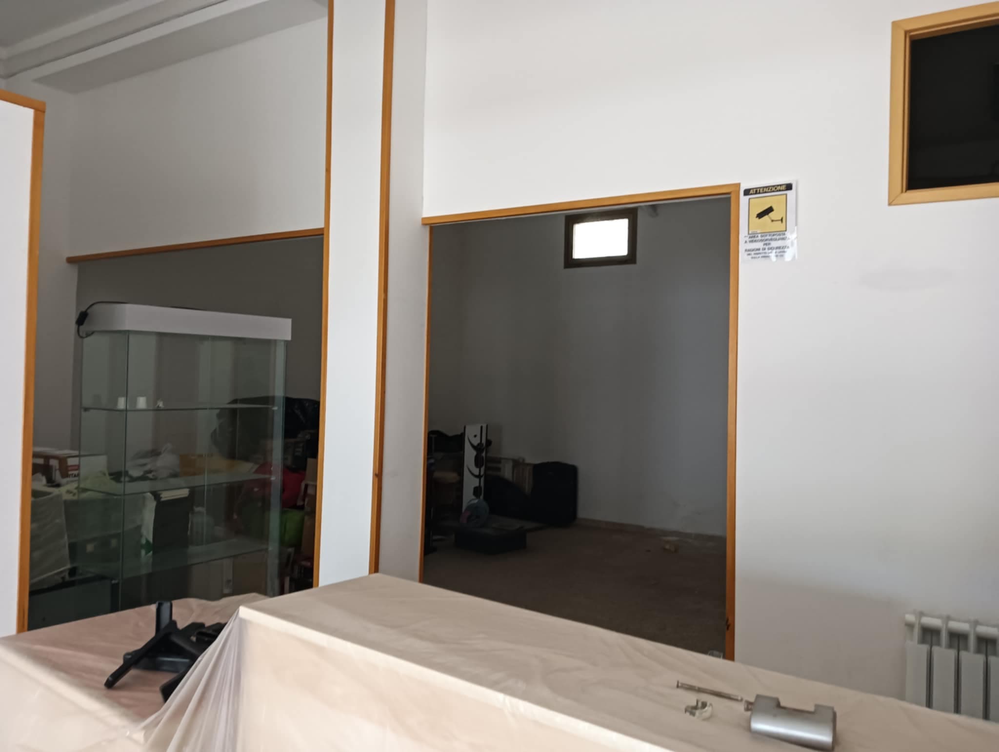 Spazio commerciale nel cuore di San Giorgio Ionico — foto 3