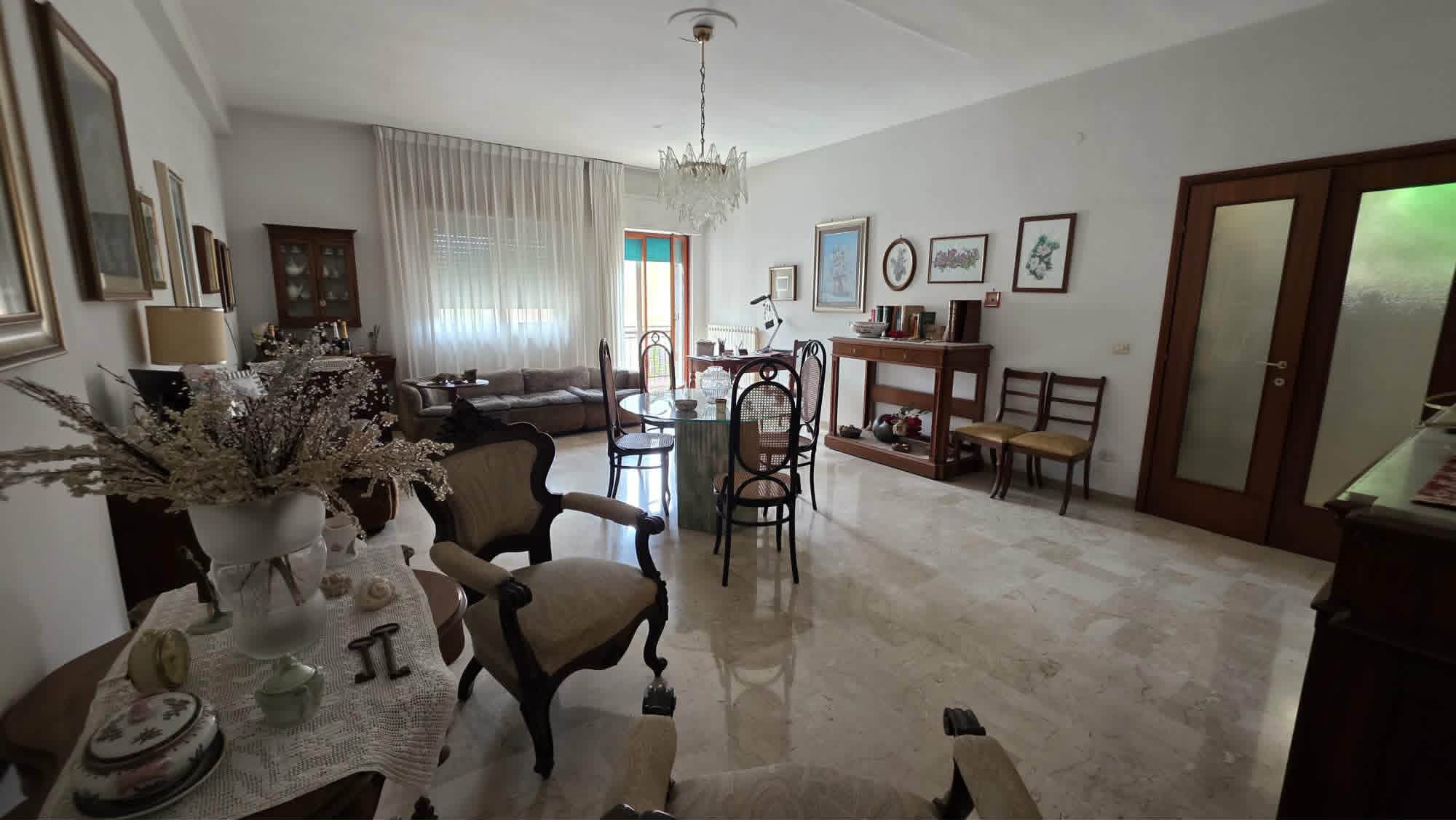 Ampio appartamento a San Giorgio Ionico