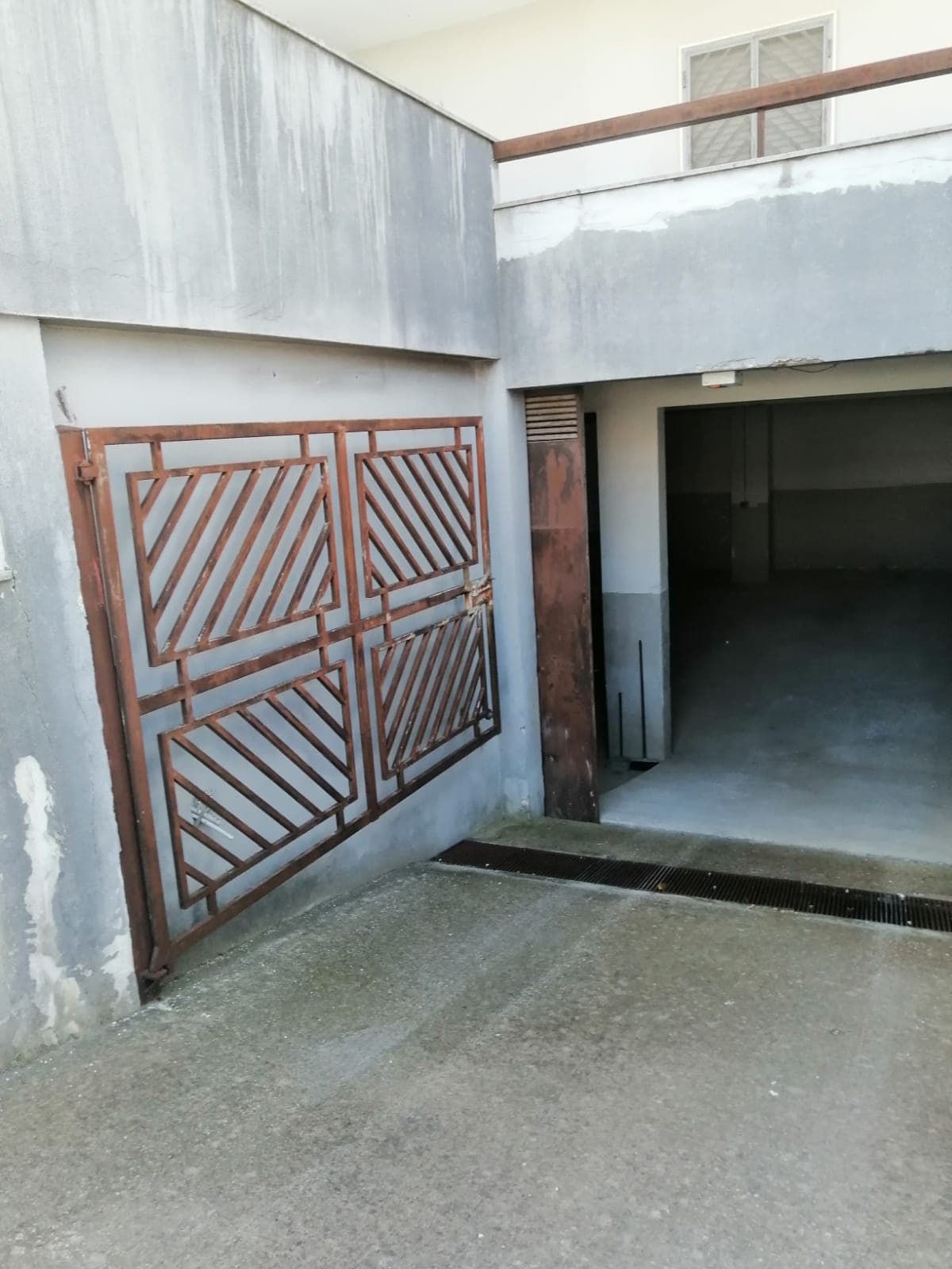 Ampio Box/Garage a Carosino, 120 mq
