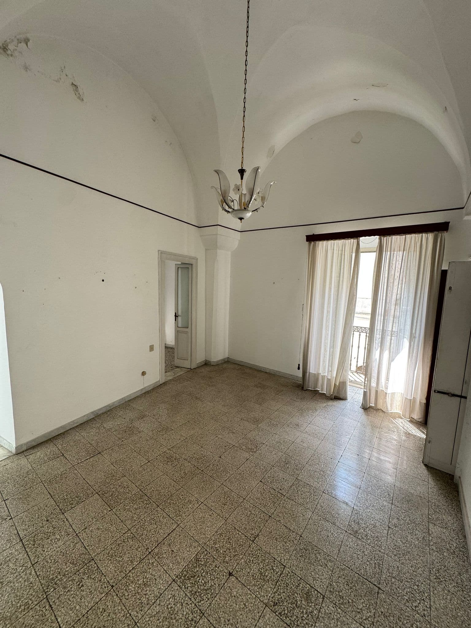Ampio appartamento in vendita a San Giorgio Ionico — foto 4