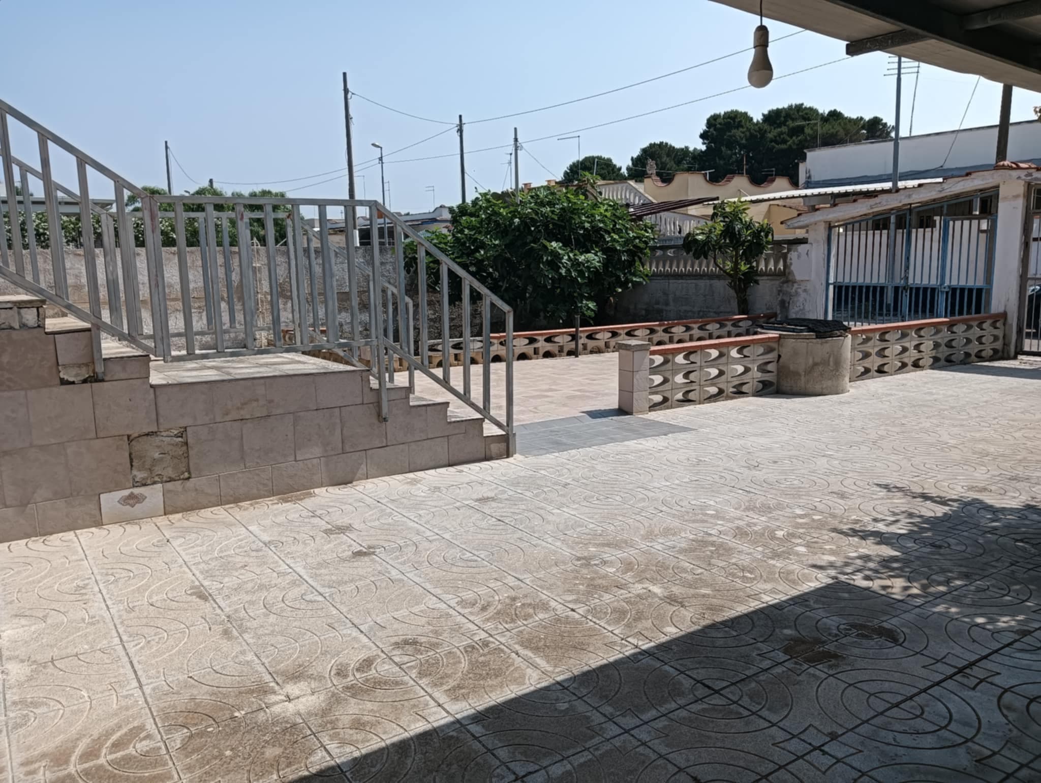 Stabile con quattro appartamenti a Lizzano — foto 2
